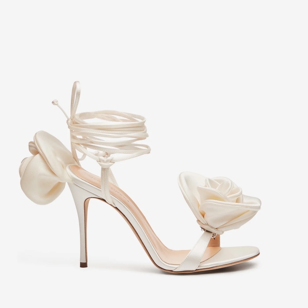 Magda Butrym Double Flower Heel Sandals - Picture 2 of 7